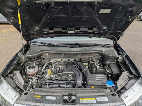 Used 2022 Volkswagen Taos SE image 36