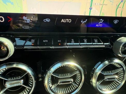 Used 2024 Chevrolet Blazer EV LT AWD/4WD image 38