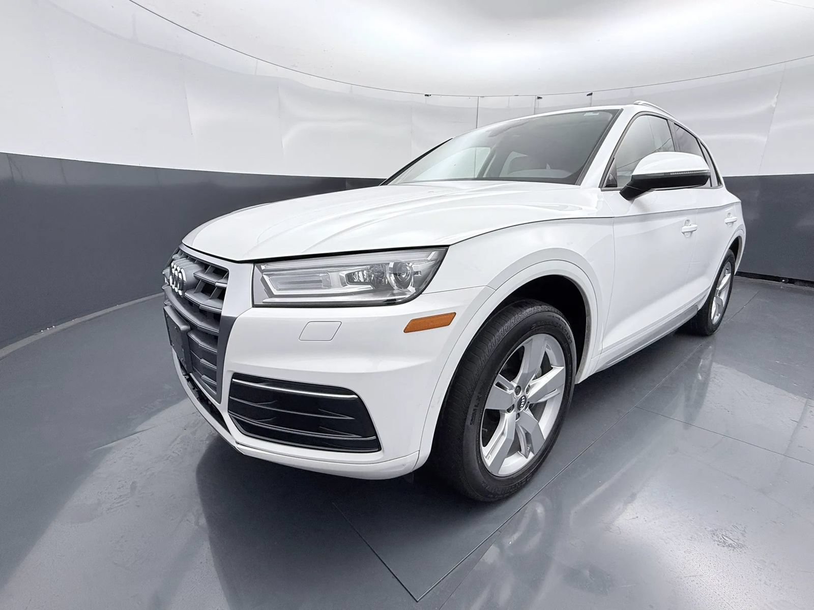 Used 2018 Audi Q5 2.0T Premium w/ Convenience Package AWD/4WD image 3