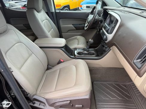 Used 2015 GMC Canyon SLT RWD image 12