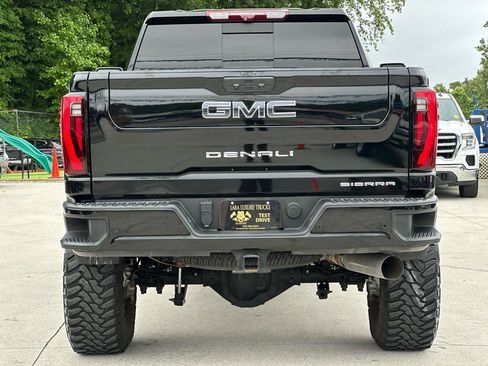 Used 2024 GMC Sierra 2500 Denali Ultimate w/ Max Trailering Package AWD/4WD image 6