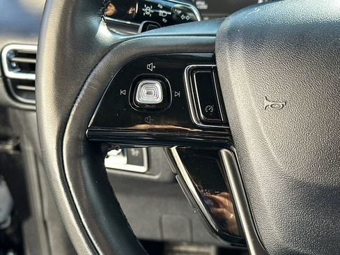 Used 2021 Lincoln Corsair AWD w/ Equipment Group 101A image 27