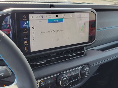 Used 2025 Jeep Wrangler Unlimited Rubicon 4xe w/ Convenience Group image 13