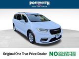 Used 2022 Chrysler Pacifica Touring-L image 1