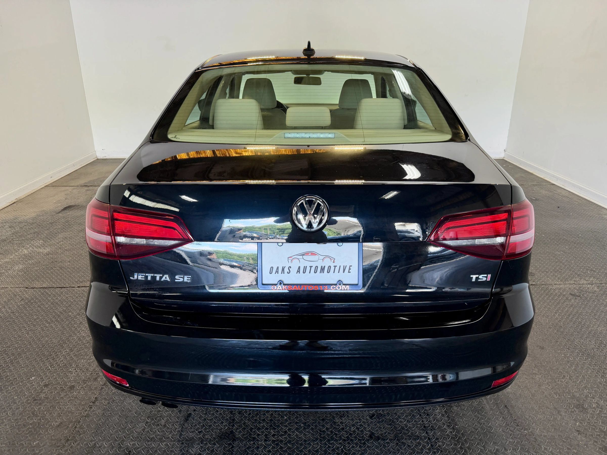 Used 2018 Volkswagen Jetta SE FWD image 6