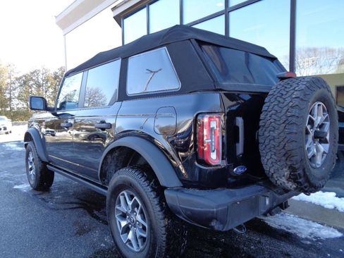 Used 2023 Ford Bronco Badlands image 7