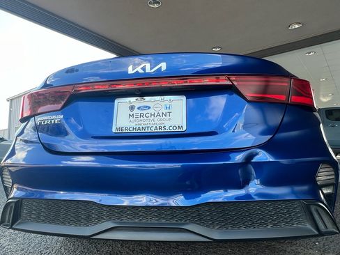 Used 2023 Kia Forte LXS image 7