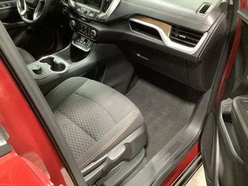 Used 2019 GMC Terrain SLE w/ LPO, Floor Liner Package image 22