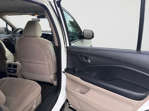 Used 2019 Honda Pilot EX image 18