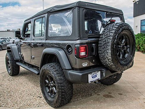 Used 2019 Jeep Wrangler Unlimited Sport AWD/4WD image 3
