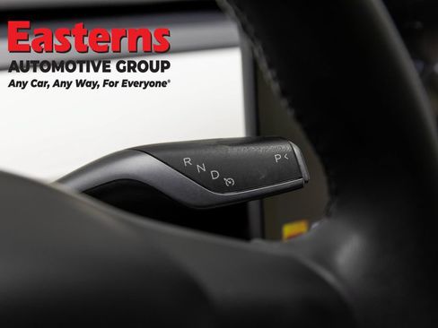 Used 2020 Tesla Model 3 Standard Range RWD image 12