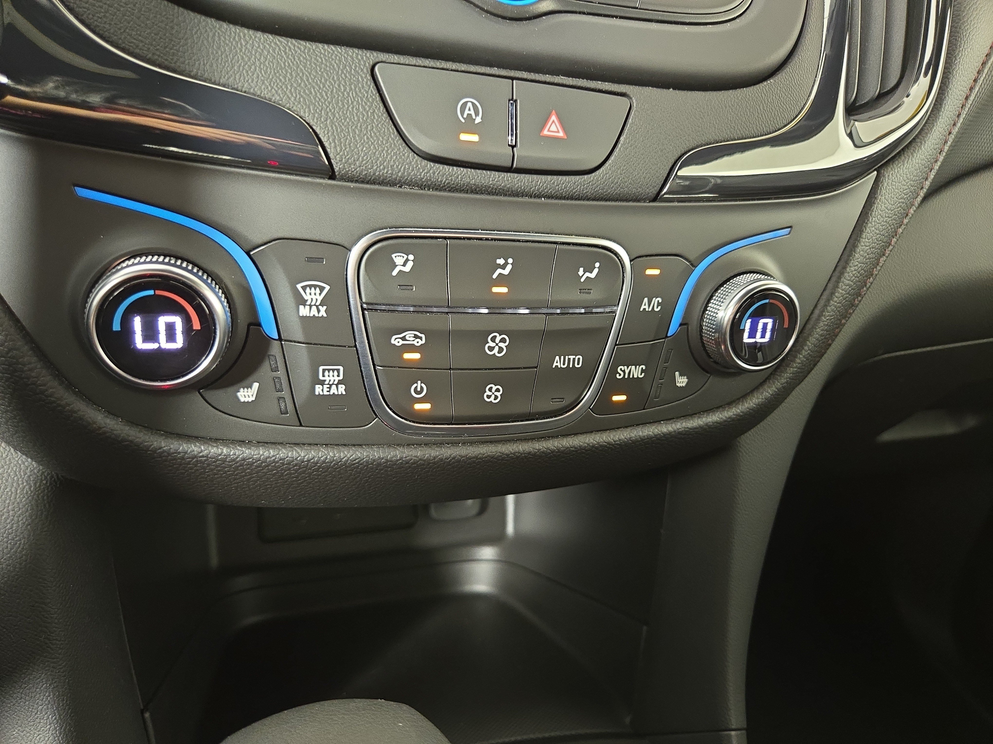 Certified 2024 Chevrolet Equinox RS FWD image 25