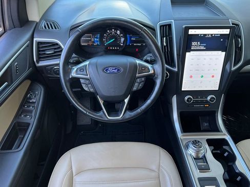 Used 2023 Ford Edge SEL image 12
