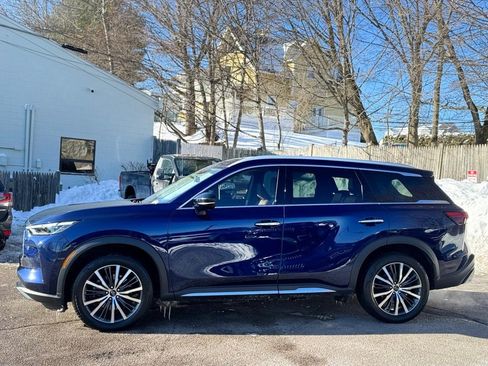 Used 2023 INFINITI QX60 Sensory image 3