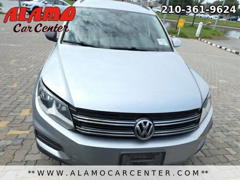 Used 2017 Volkswagen Tiguan S image 5