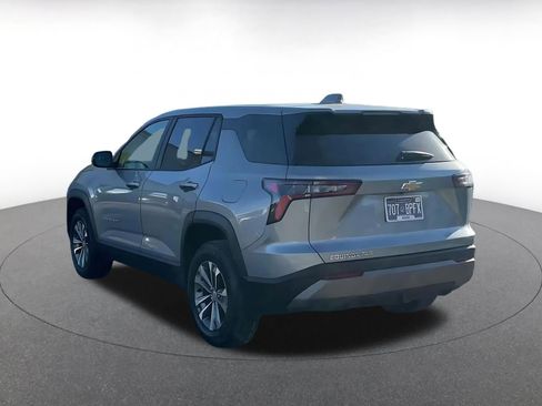 Used 2025 Chevrolet Equinox LT image 11