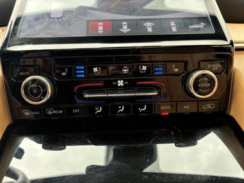 Used 2021 Jeep Grand Cherokee L Summit AWD/4WD image 33