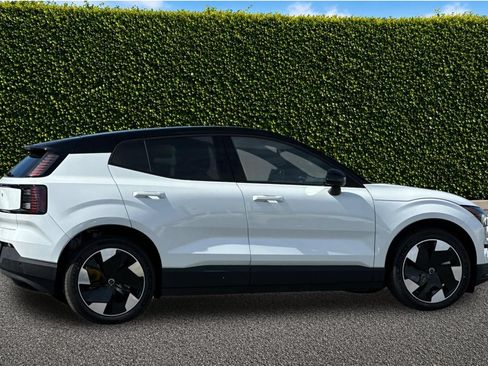 New 2026 Volvo EX30 Plus w/ Climate Package AWD/4WD image 7