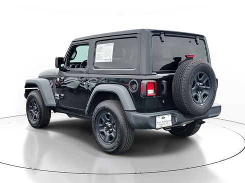 Used 2020 Jeep Wrangler Sport image 3