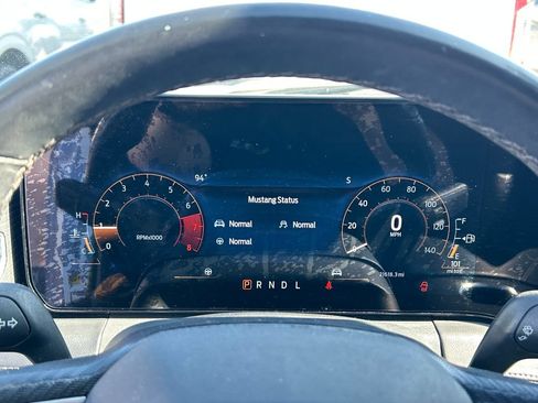 Used 2025 Ford Mustang Premium RWD image 19