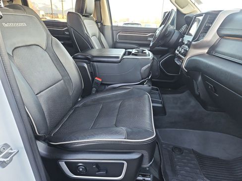 Used 2020 RAM 1500 Laramie image 32
