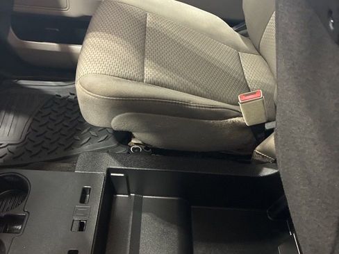 Used 2019 Ford F150 XLT w/ Equipment Group 302A Luxury AWD/4WD image 26