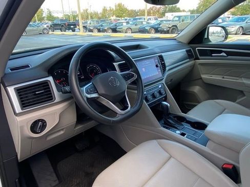 Used 2021 Volkswagen Atlas SE image 14