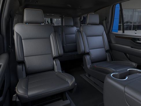 New 2026 Chevrolet Tahoe Premier w/ Sun And Tow Package AWD/4WD image 17