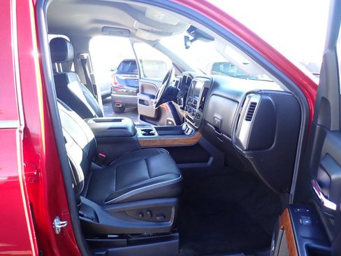 Used 2018 Chevrolet Silverado 1500 High Country image 12