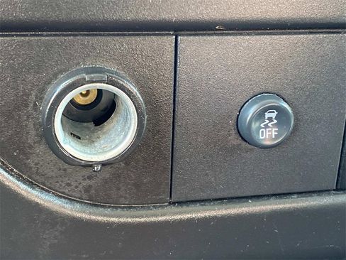 Used 2023 GMC Savana 2500 w/ Driver Convenience Package image 27