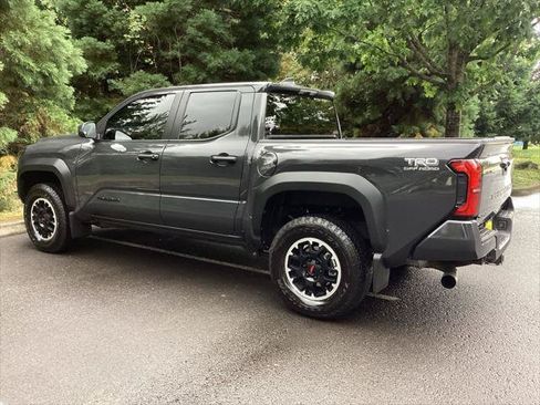 Certified 2026 Toyota Tacoma TRD Off-Road AWD/4WD image 8