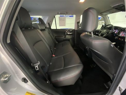 Used 2024 Toyota 4Runner TRD Off-Road Premium image 32