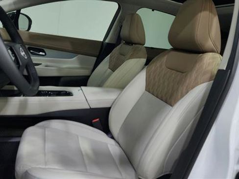 Certified 2025 Nissan Murano Platinum w/ Cargo Package image 40