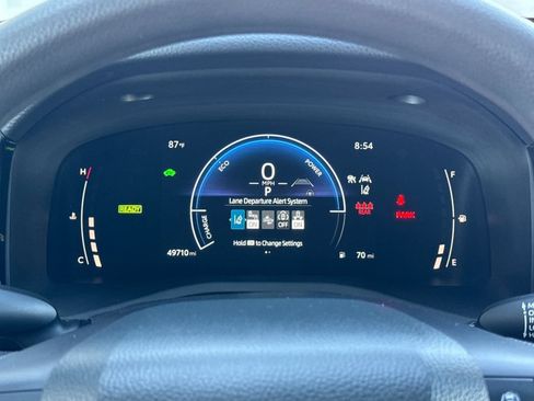 Used 2025 Toyota Camry LE FWD image 27