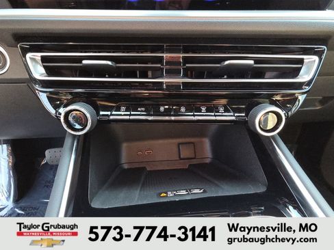 Used 2026 Chevrolet Traverse LT w/ Driver Confidence Package FWD image 23