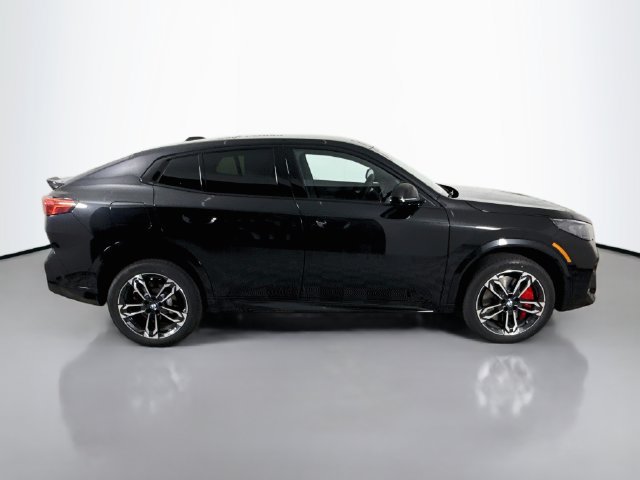 New 2026 BMW X2 xDrive28i w/ Technology Package AWD/4WD image 8