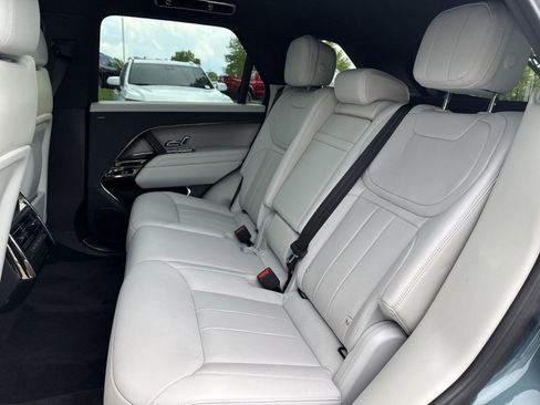 Used 2024 Land Rover Range Rover Sport SE AWD/4WD image 20