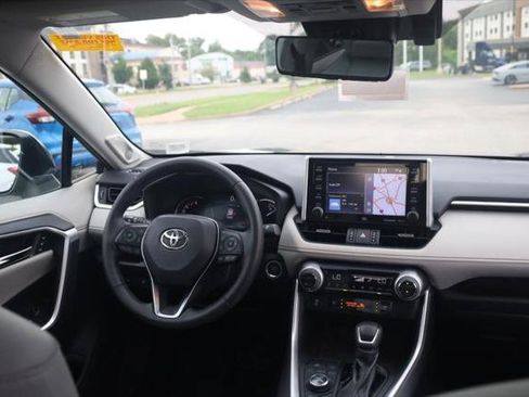 Certified 2019 Toyota RAV4 Limited w/ Cold Weather Package AWD/4WD image 24