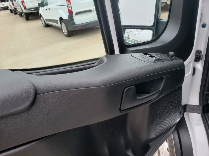 Used 2025 RAM ProMaster 2500 w/ Convenience Group FWD image 20