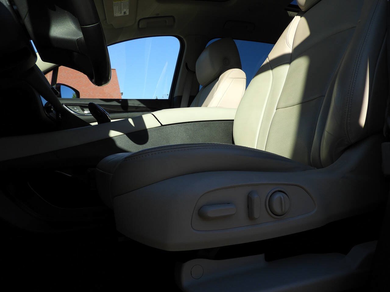 Used 2019 Buick Enclave Essence w/ Trailering Package, 5000 lbs. FWD image 19