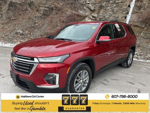 Used 2023 Chevrolet Traverse LT image 1