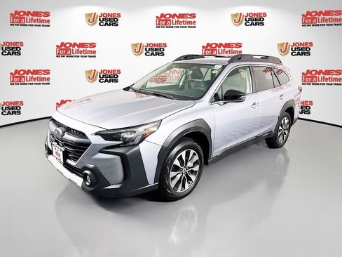Certified 2025 Subaru Outback Limited image 16