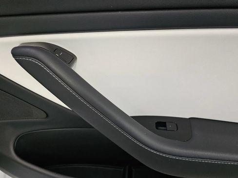 Used 2020 Tesla Model 3 RWD image 8