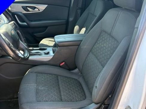 Used 2019 Chevrolet Blazer LT FWD image 12