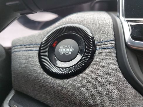 New 2024 Jeep Compass Latitude w/ Convenience Group image 7