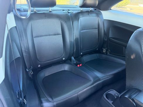 Used 2014 Volkswagen Beetle 2.5 image 15