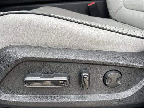 Certified 2025 Honda Pilot Elite image 27