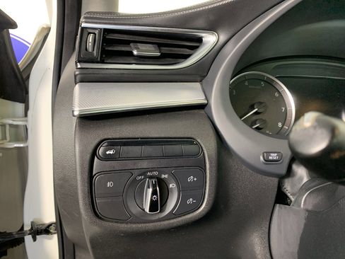 Used 2019 INFINITI QX50 Luxe w/ Navigation Package image 16