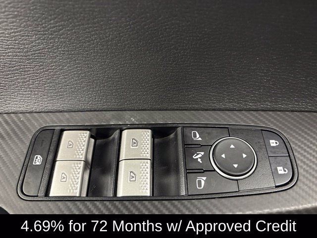 Used 2024 Mitsubishi Outlander SE Black Edition FWD image 14