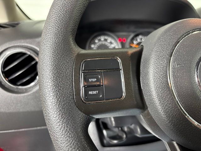 Used 2016 Jeep Patriot Sport w/ Power Value Group AWD/4WD image 16